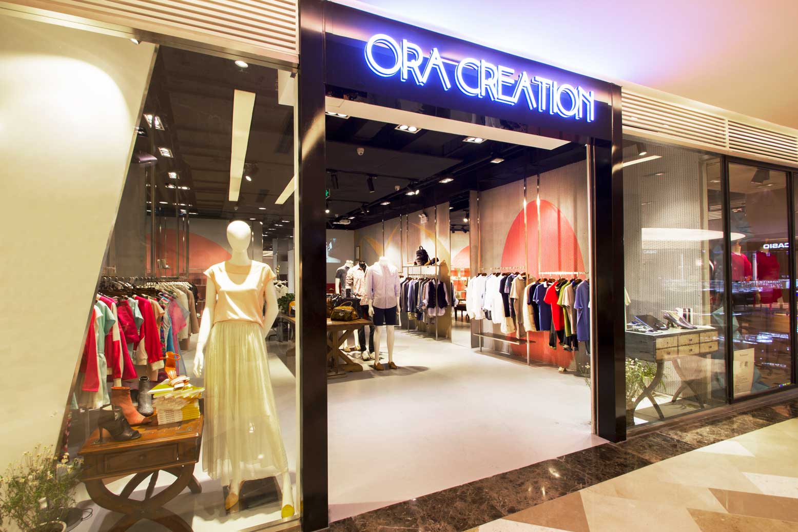 ORA_fashion-store_design_